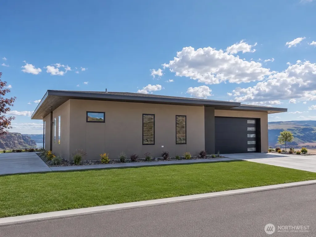 9604 Ridgeview Drive NW Quincy WA 98848