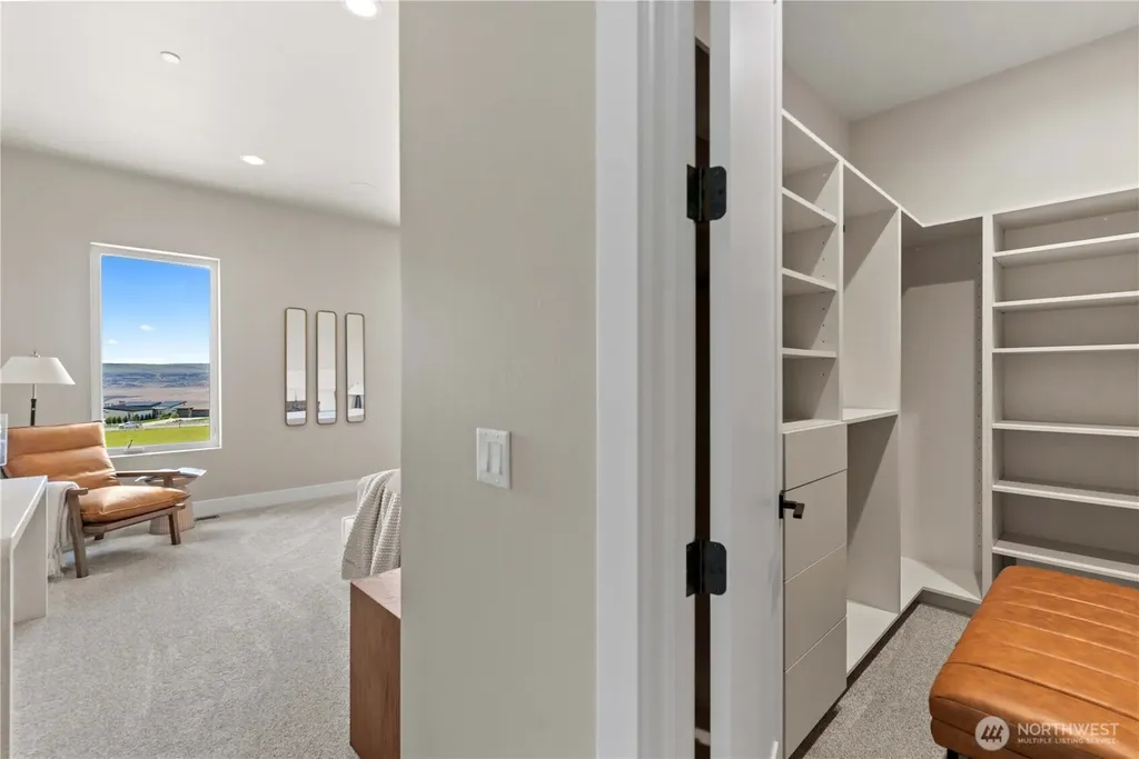 9604 Ridgeview Drive NW Quincy WA 98848