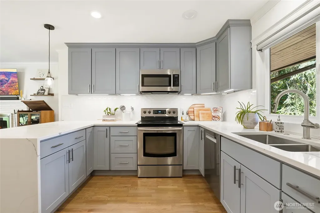 17050 NE 95th Street Redmond WA 98052