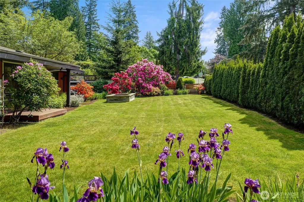 17050 NE 95th Street Redmond WA 98052
