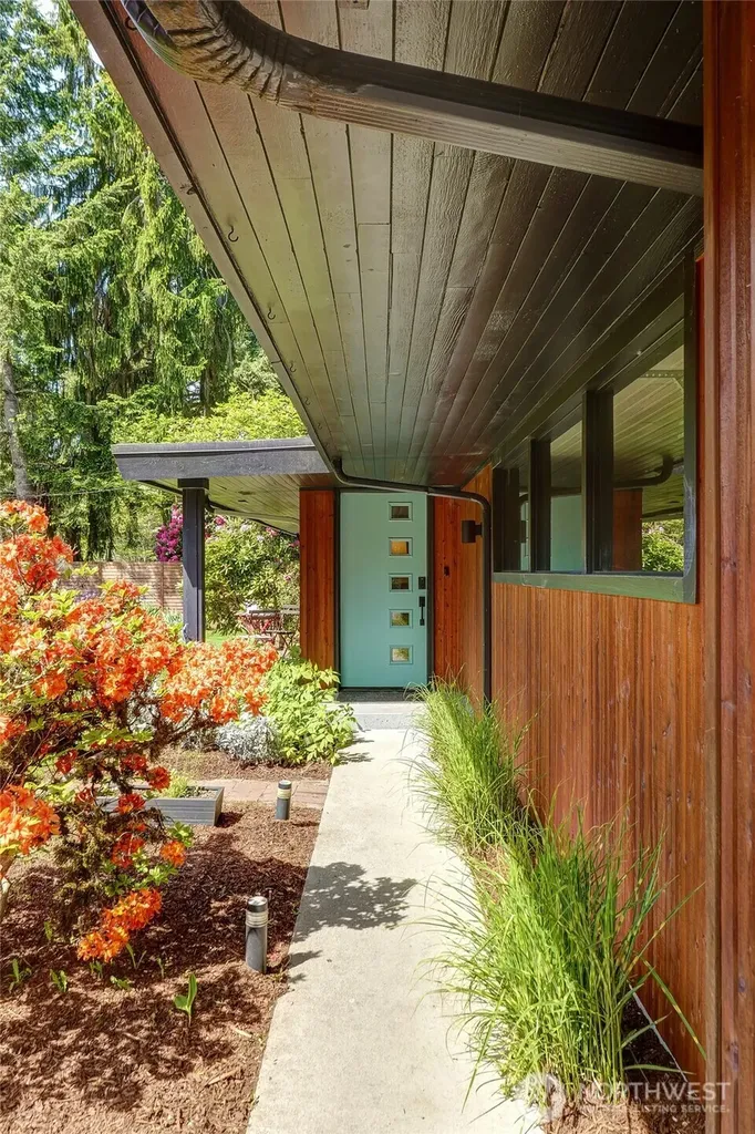 17050 NE 95th Street Redmond WA 98052