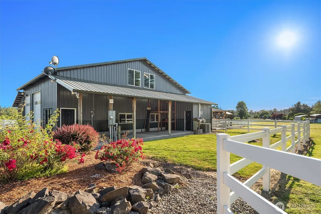 139 Walhaupt Road Onalaska WA 98570