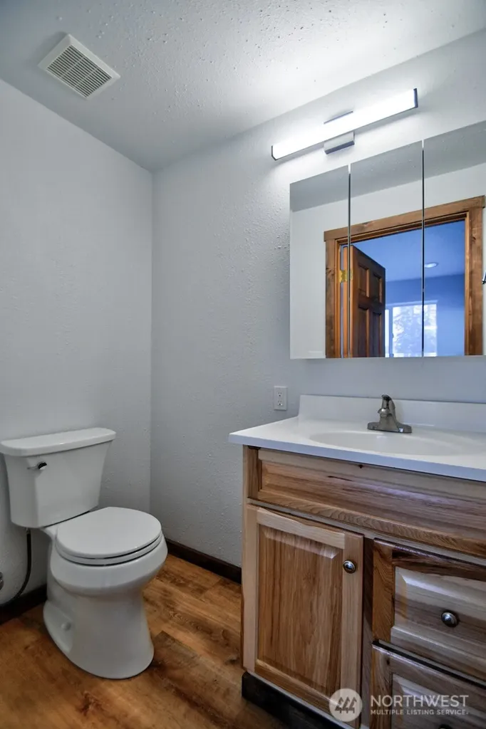 32 Lynch Road Mccleary WA 98557
