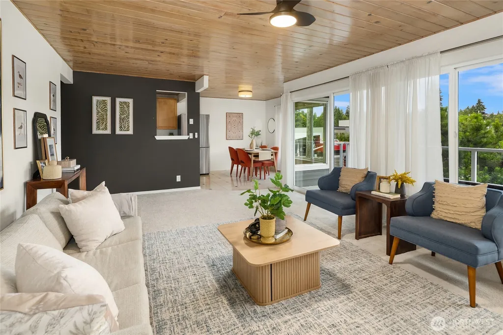 5249 40th Avenue NE Seattle WA 98105