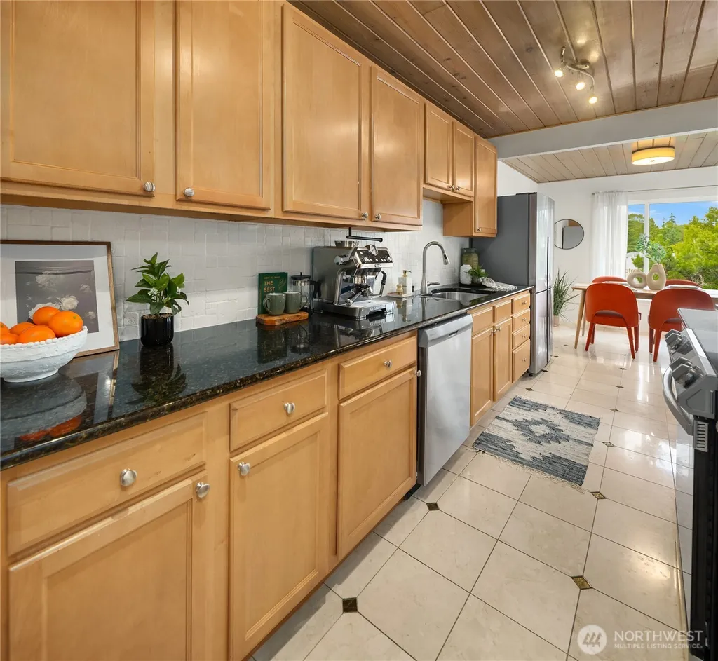 5249 40th Avenue NE Seattle WA 98105