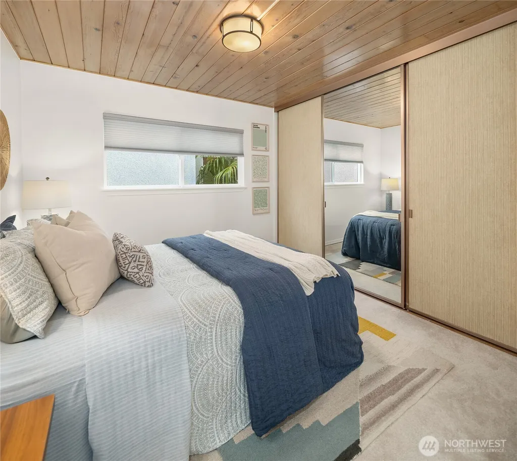 5249 40th Avenue NE Seattle WA 98105