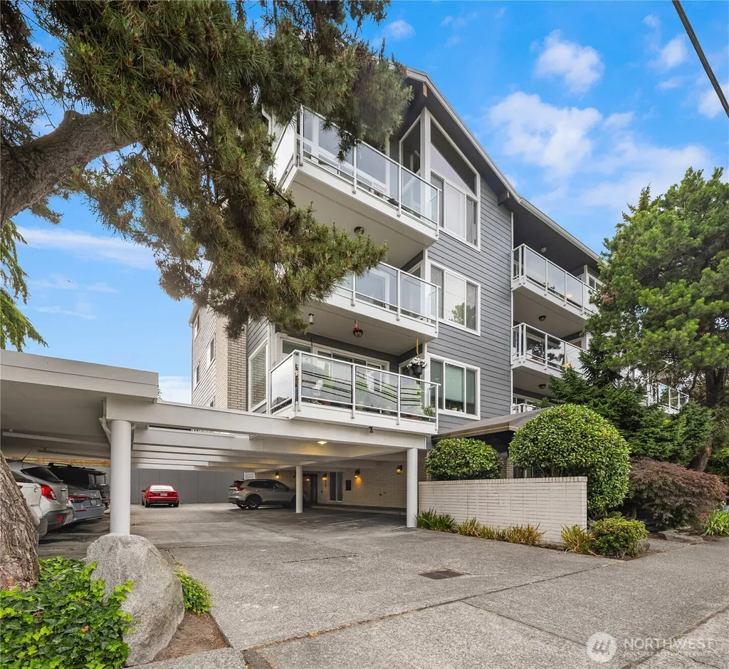 5249 40th Avenue NE Seattle WA 98105