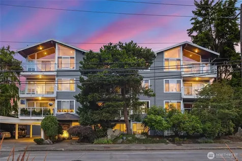 5249 40th Avenue NE Seattle WA 98105