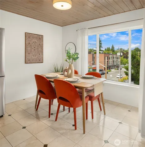 5249 40th Avenue NE Seattle WA 98105