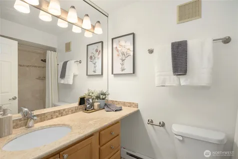 5249 40th Avenue NE Seattle WA 98105