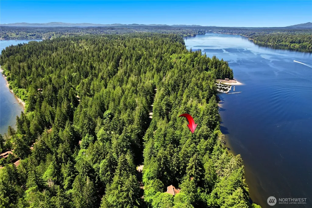559 E Pointes Drive Shelton WA 98584