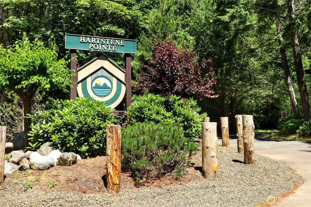 559 E Pointes Drive Shelton WA 98584