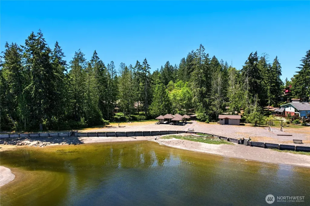 559 E Pointes Drive Shelton WA 98584