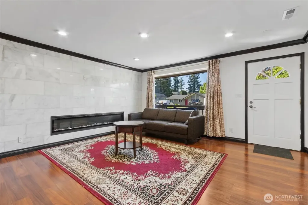 5004 188th Street SW Lynnwood WA 98037