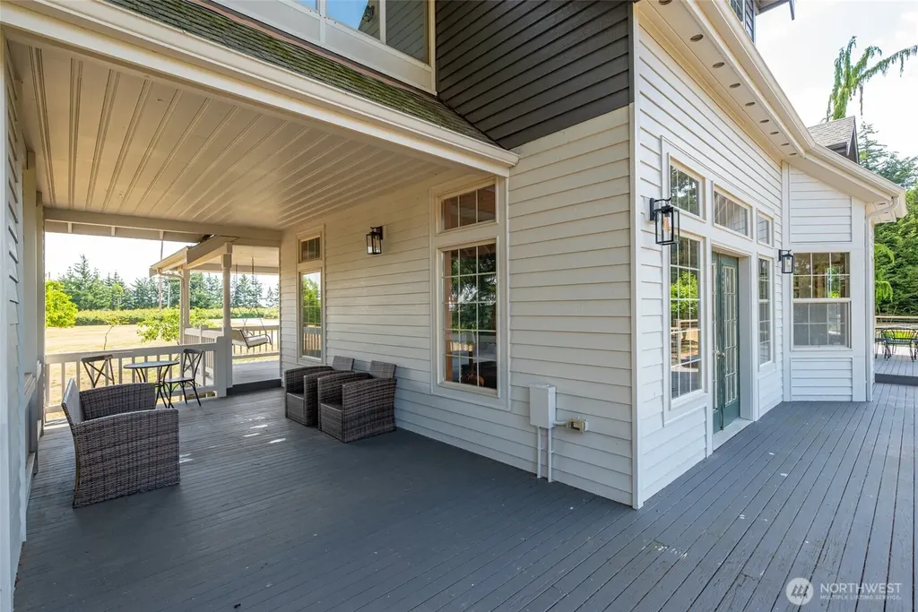 1646 Wind Dancer Place Coupeville WA 98239