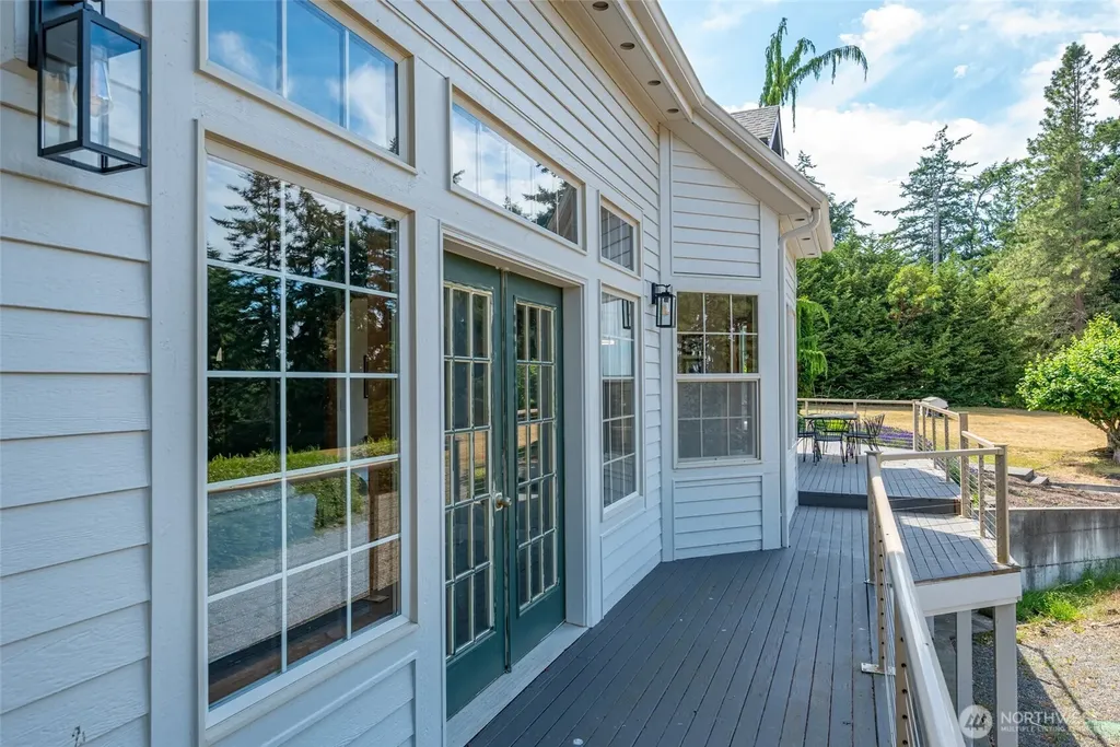 1646 Wind Dancer Place Coupeville WA 98239