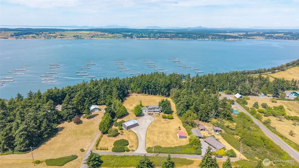 1646 Wind Dancer Place Coupeville WA 98239