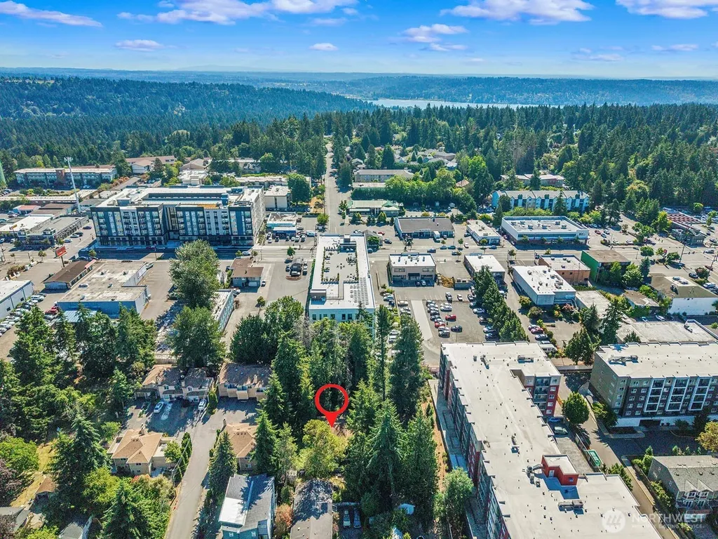 17552 12th Avenue NE Shoreline WA 98155