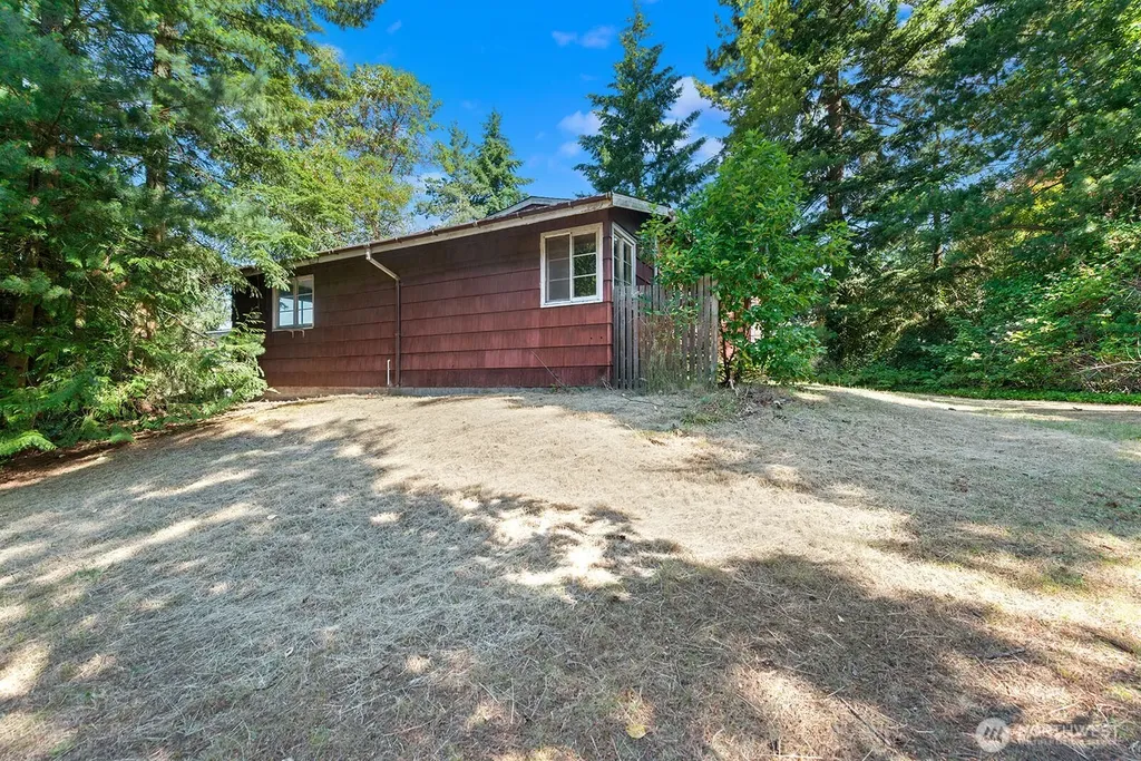 17552 12th Avenue NE Shoreline WA 98155