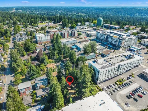17552 12th Avenue NE Shoreline WA 98155