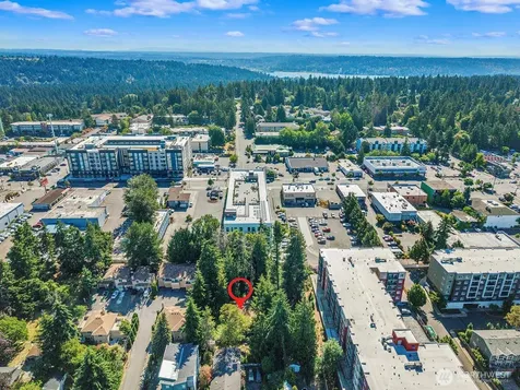 17552 12th Avenue NE Shoreline WA 98155