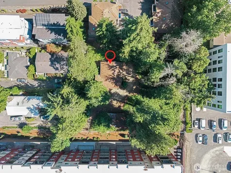 17552 12th Avenue NE Shoreline WA 98155