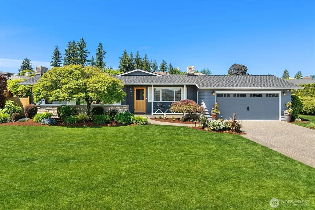 Bellevue WA, 9650 Hilltop