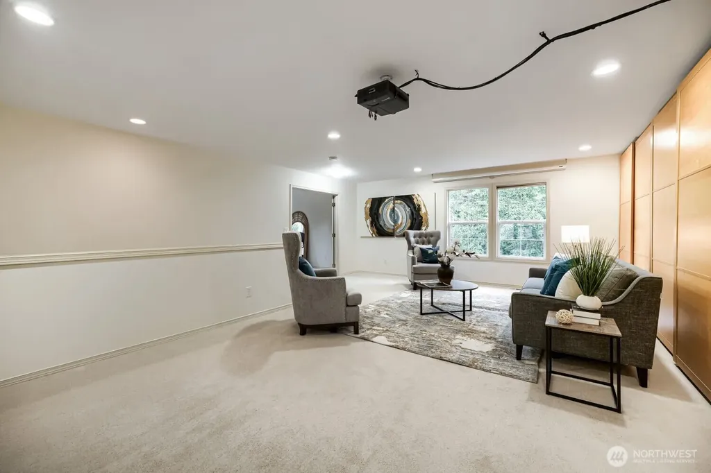 10193 224th Avenue NE Redmond WA 98053