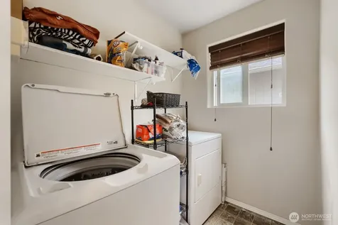 18026 75th Avenue E Puyallup WA 98375