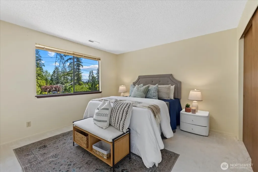 2006 245th Avenue SE Sammamish WA 98075