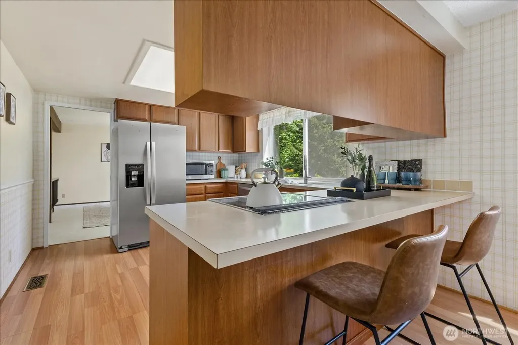 2006 245th Avenue SE Sammamish WA 98075
