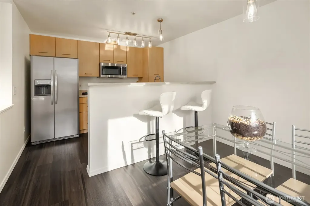 710 240th Way SE Sammamish WA 98074