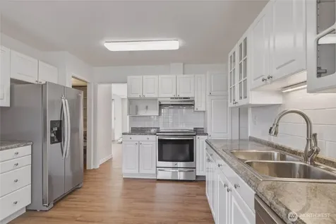 1310 Red Apple Road Wenatchee WA 98801