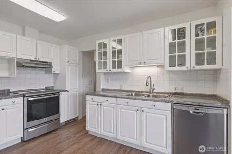 1310 Red Apple Road Wenatchee WA 98801