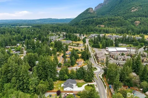 13617 436th Avenue SE North Bend WA 98045