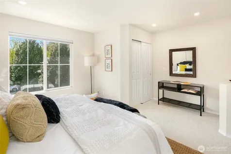 5390 237th Terrace SE Issaquah WA 98029
