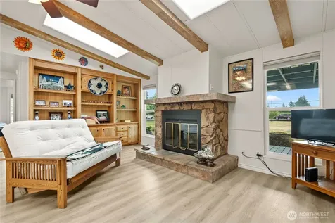 8095 Rathbone Road Ferndale WA 98248