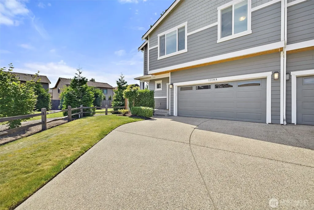 1208 170th St SW #A Lynnwood WA 98037