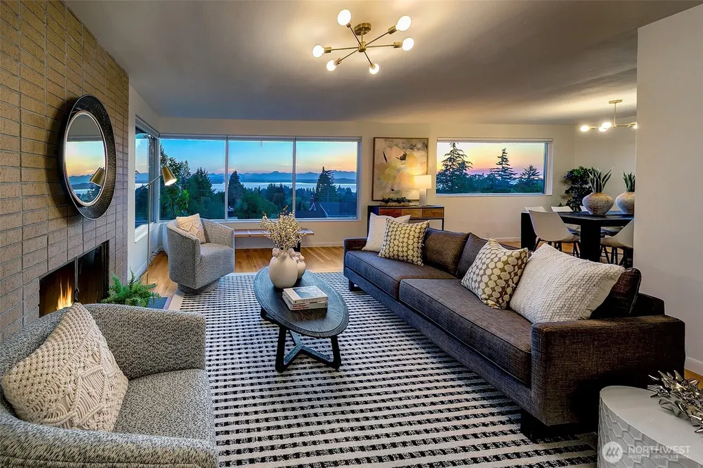 6533 38th Avenue SW Seattle WA 98126