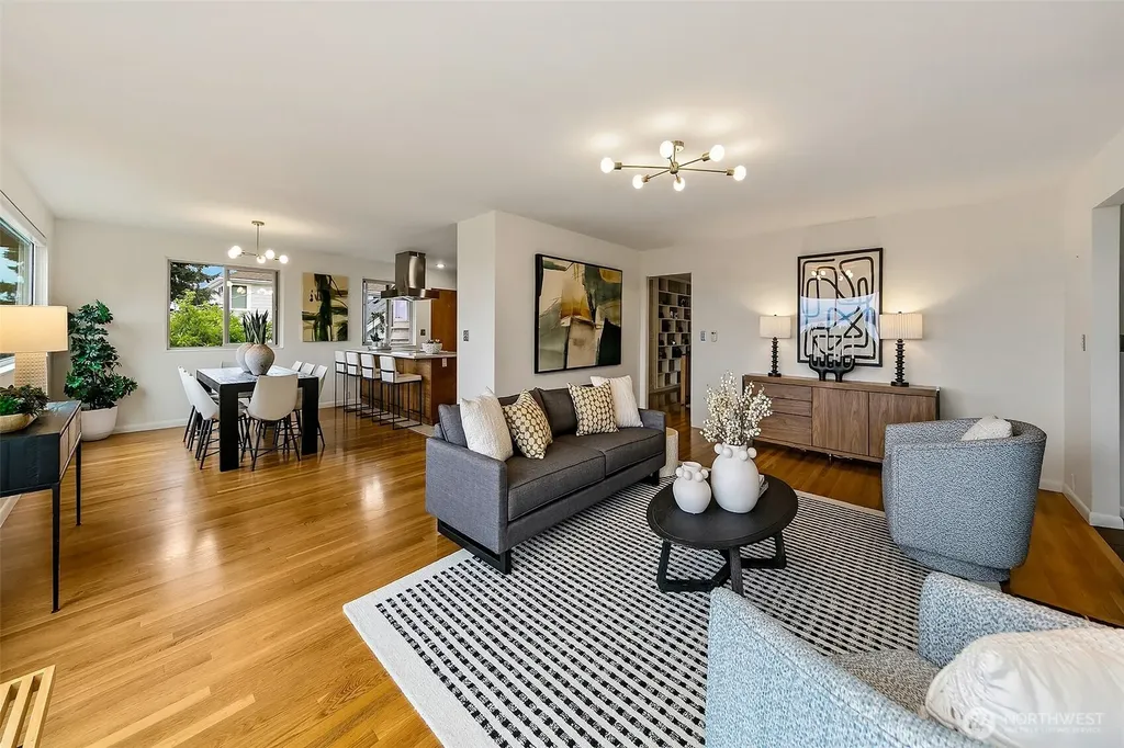 6533 38th Avenue SW Seattle WA 98126