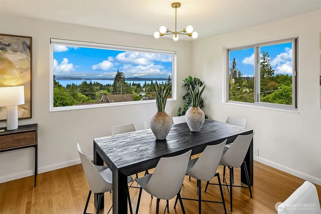 6533 38th Avenue SW Seattle WA 98126