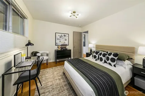 6533 38th Avenue SW Seattle WA 98126