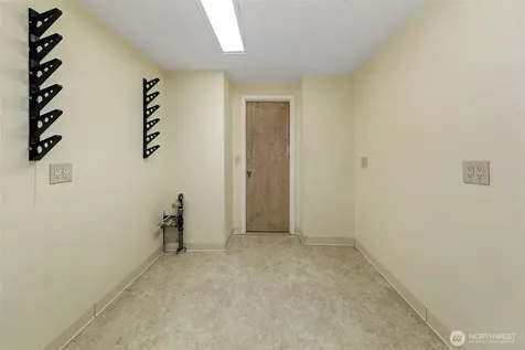 6533 38th Avenue SW Seattle WA 98126