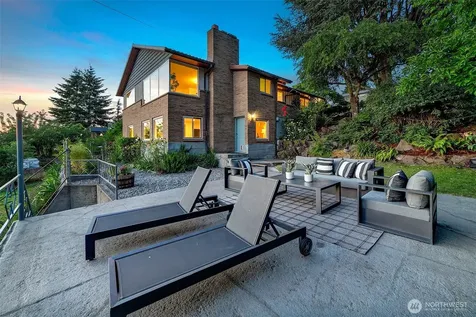 6533 38th Avenue SW Seattle WA 98126