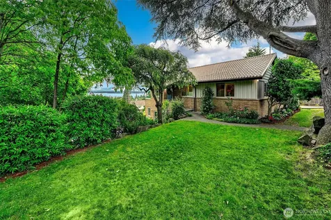 6533 38th Avenue SW Seattle WA 98126