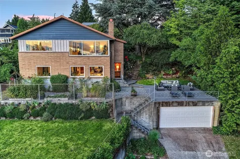 6533 38th Avenue SW Seattle WA 98126