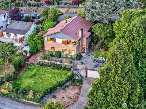 6533 38th Avenue SW Seattle WA 98126