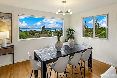 6533 38th Avenue SW Seattle WA 98126