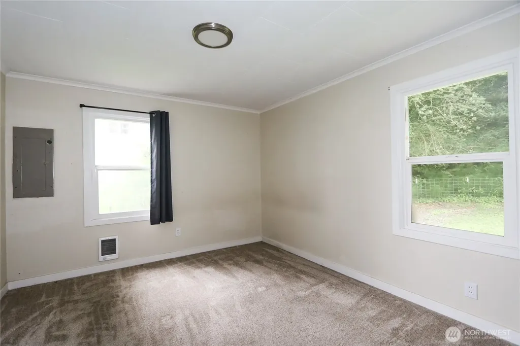 1312 E Summit Street Aberdeen WA 98520