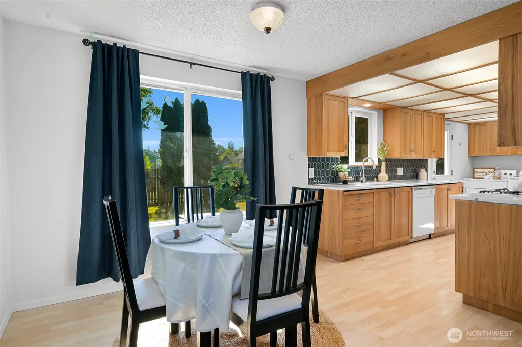 3112 Greenwood Avenue Bellingham WA 98225